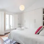 Designer Loft In The Heart Of Bairro Alto Апартаменты