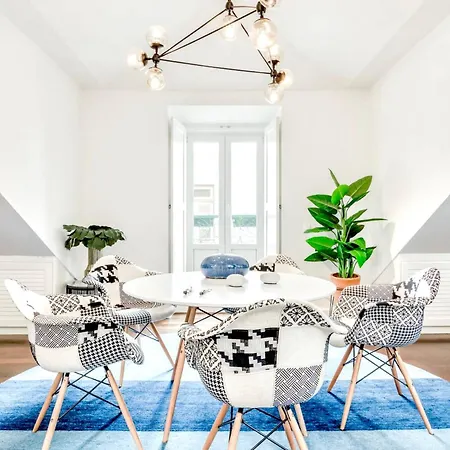 Designer Loft In The Heart Of Bairro Alto 리스본