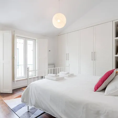 Designer Loft In The Heart Of Bairro Alto 아파트