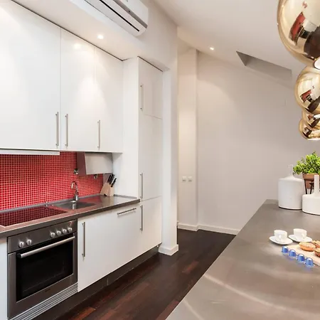 아파트 Designer Loft In The Heart Of Bairro Alto