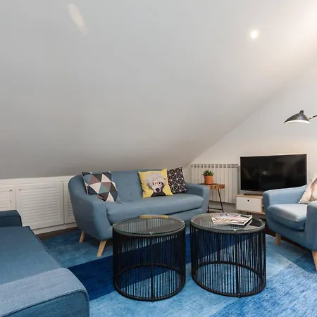 Designer Loft In The Heart Of Bairro Alto 아파트 리스본