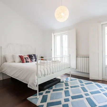 Designer Loft In The Heart Of Bairro Alto Апартаменти Лісабон