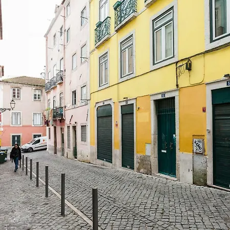 Appartement Explore Vibrant From A Designer Loft At Casa Da Barroca Lisboa