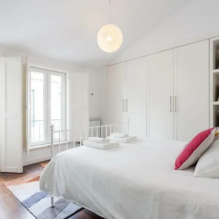 Explore Vibrant From A Designer Loft At Casa Da Barroca Appartement