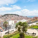 Designer Loft In The Heart Of Bairro Alto شقة