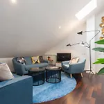 شقة Designer Loft In The Heart Of Bairro Alto Lisboa