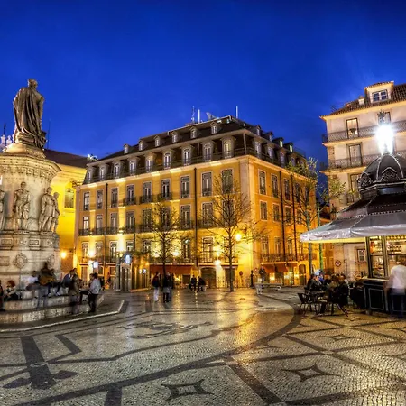 Designer Loft In The Heart Of Bairro Alto Lägenhet *